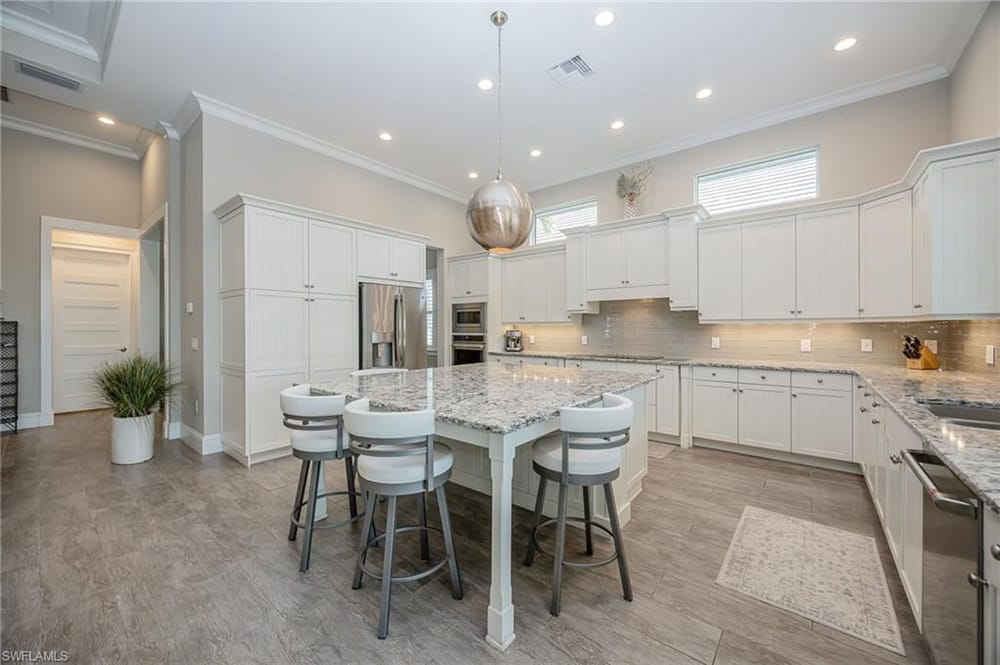 6386 Warwick Ave. – #226027674 - Isles Of Collier Preserve