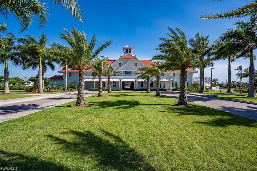 6386 Warwick Ave. – #226027674 - Isles Of Collier Preserve