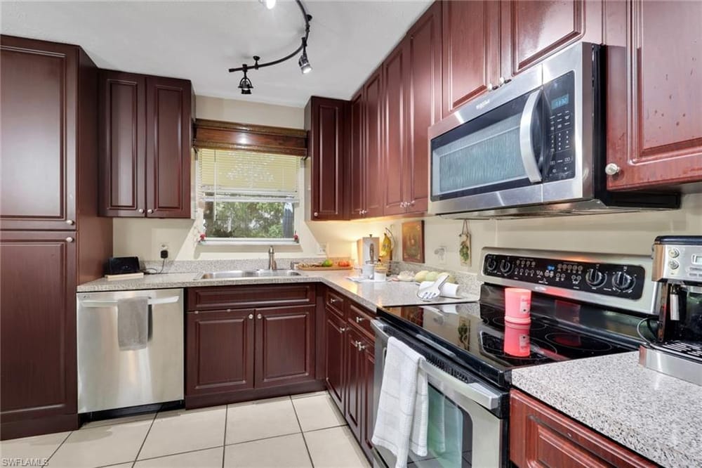 2001 48th St. SW – #226027758 - Golden Gate City