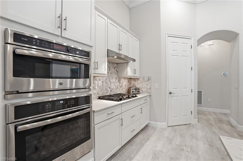 2327 Somerset Pl. – #226027849 - Lamorada