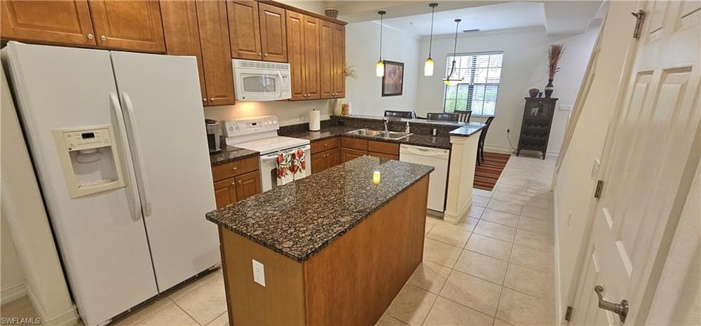 9153 Chula Vista St. 13203 – #2026032465 - Lely Resort