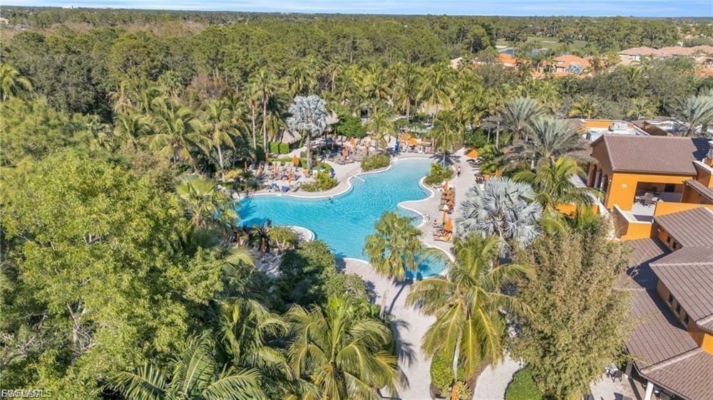 9153 Chula Vista St. 13203 – #2026032465 - Lely Resort