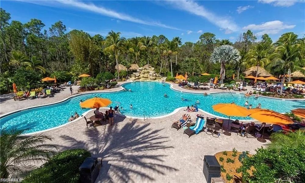 9153 Chula Vista St. 13203 – #2026032465 - Lely Resort