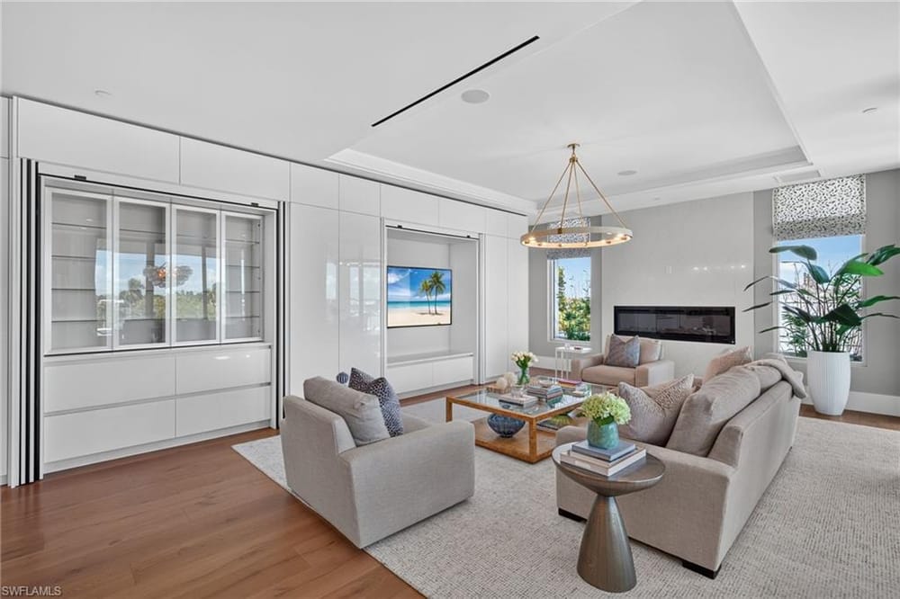 1165 8th St. S #302 – #226028046 - Olde Naples
