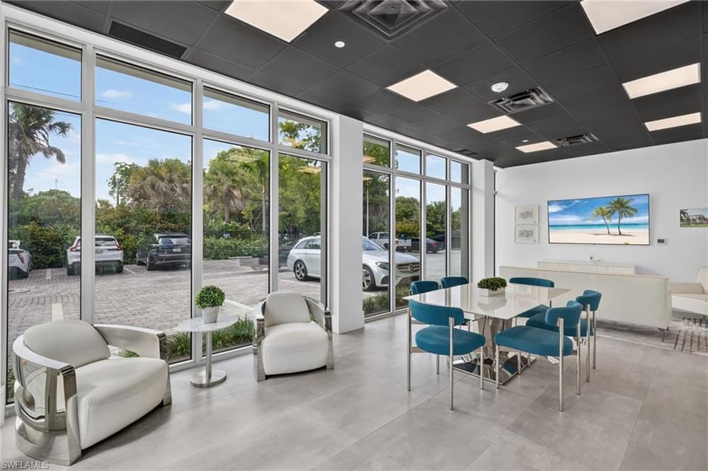 1165 8th St. S #302 – #226028046 - Olde Naples