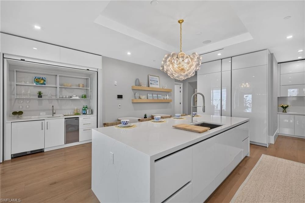 1165 8th St. S #302 – #226028046 - Olde Naples