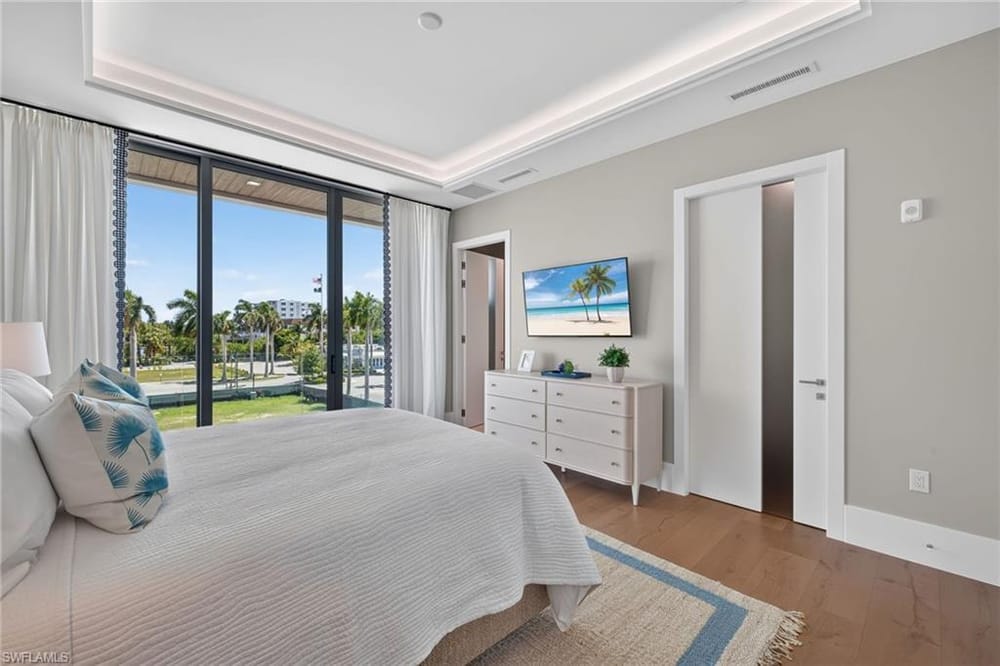 1165 8th St. S #302 – #226028046 - Olde Naples