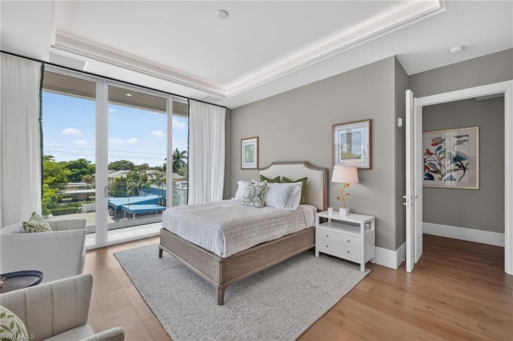 1165 8th St. S #302 – #226028046 - Olde Naples