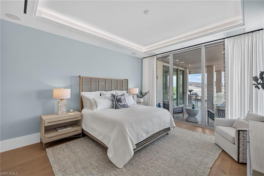 1165 8th St. S #302 – #226028046 - Olde Naples
