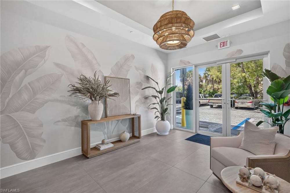 1165 8th St. S #302 – #226028046 - Olde Naples