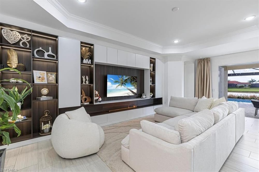 18750 Lake Hammock Dr. – #226028159 - Royal Palm Golf Estates