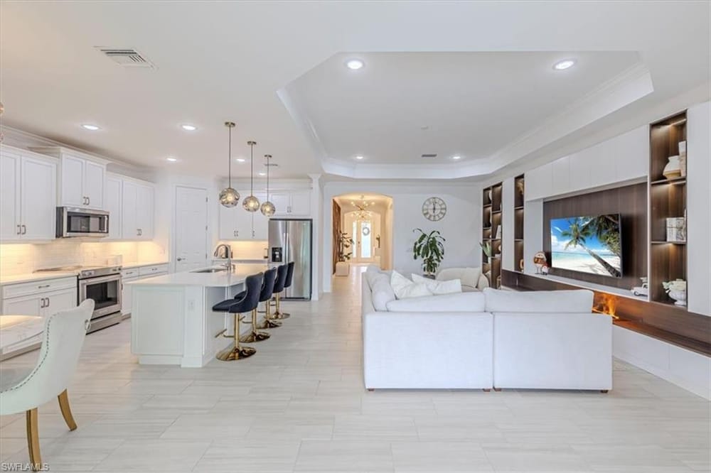 18750 Lake Hammock Dr. – #226028159 - Royal Palm Golf Estates