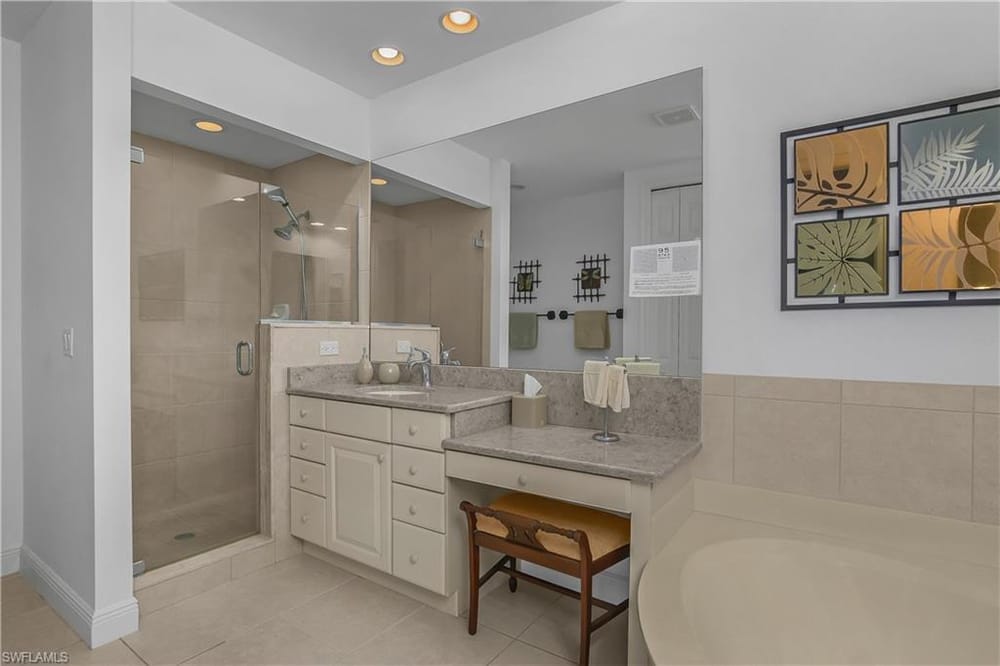 6434 Legacy Cir. 401 – #226028258 - Lely Resort
