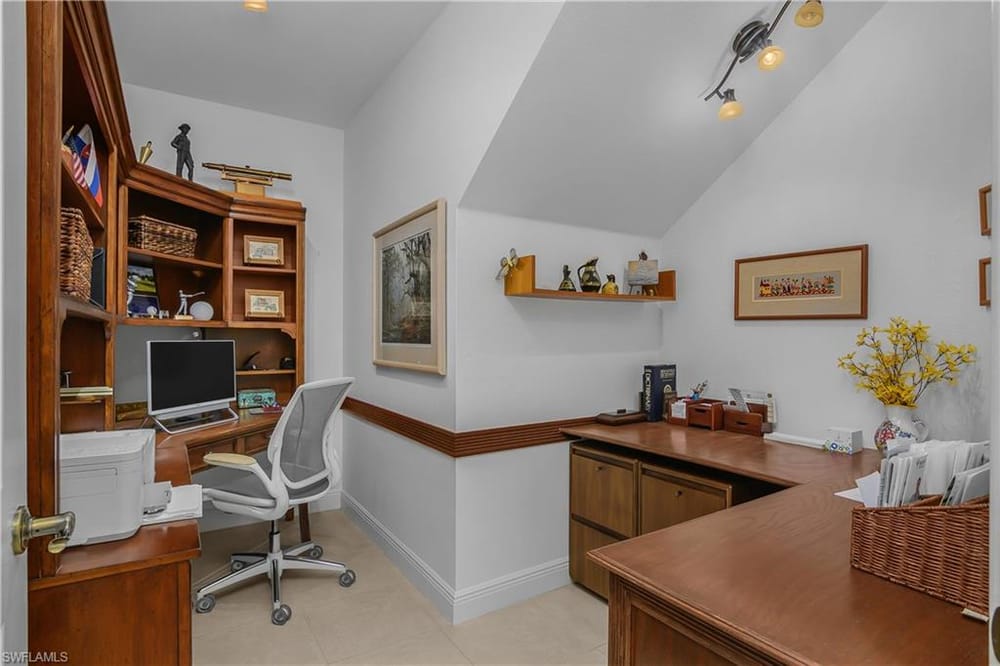 6434 Legacy Cir. 401 – #226028258 - Lely Resort
