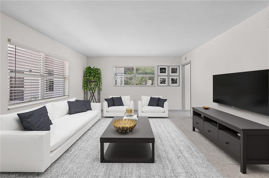 780 10th Ave. S 4 – #2025025941