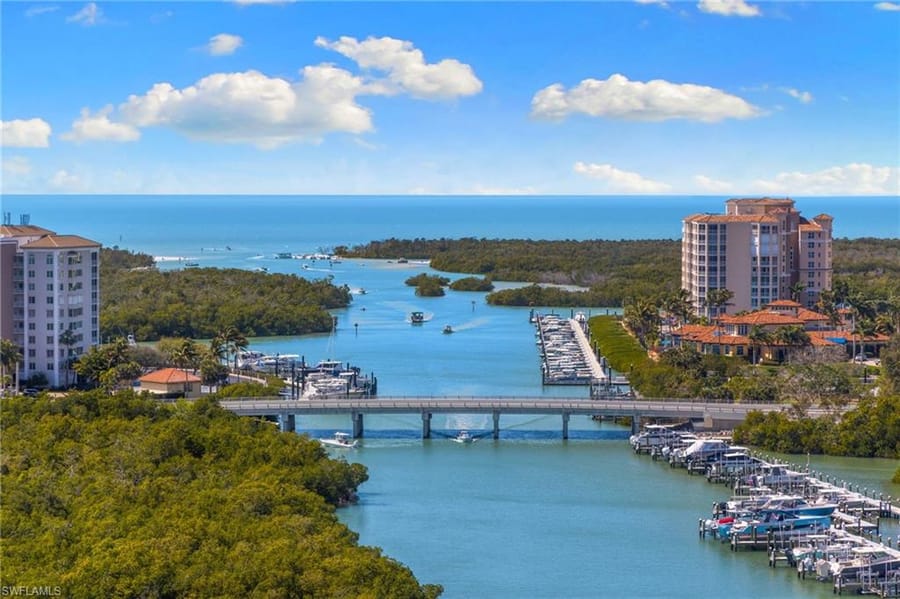 430 Cove Tower Dr. 1501 – #226009547