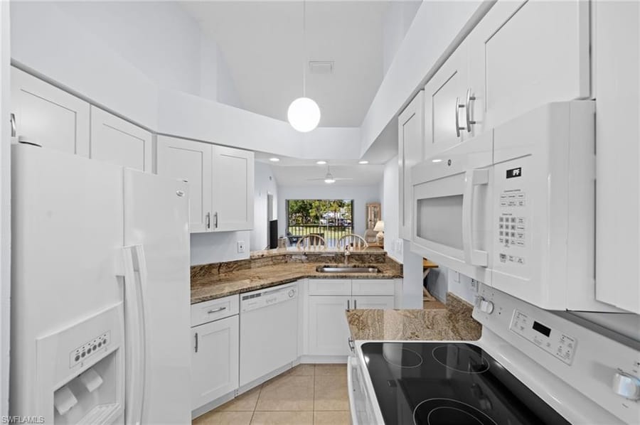 121 Wading Bird Cir. B201 – #226010034