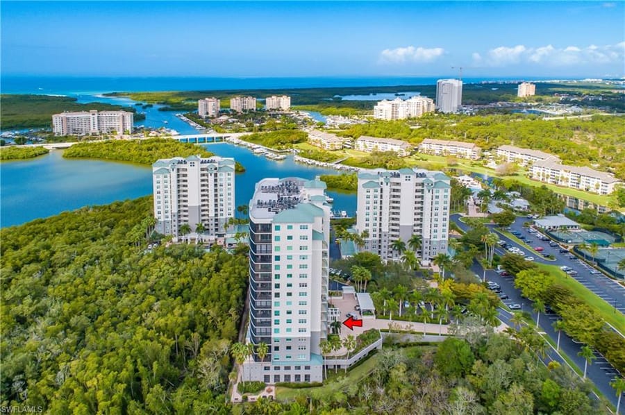 425 Cove Tower Dr. 504 – #226014103