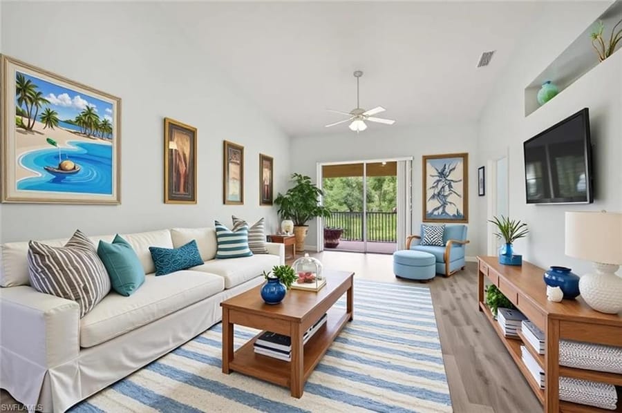 357 Robin Hood Cir. 202 – #226020256