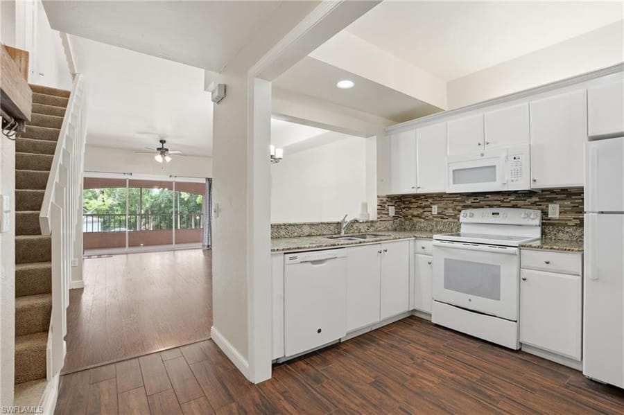 1096 Woodshire Ln. C202 – #226020477