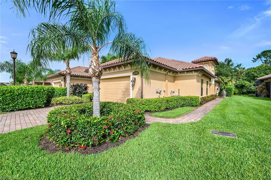 6589 Roma Way – #226022285